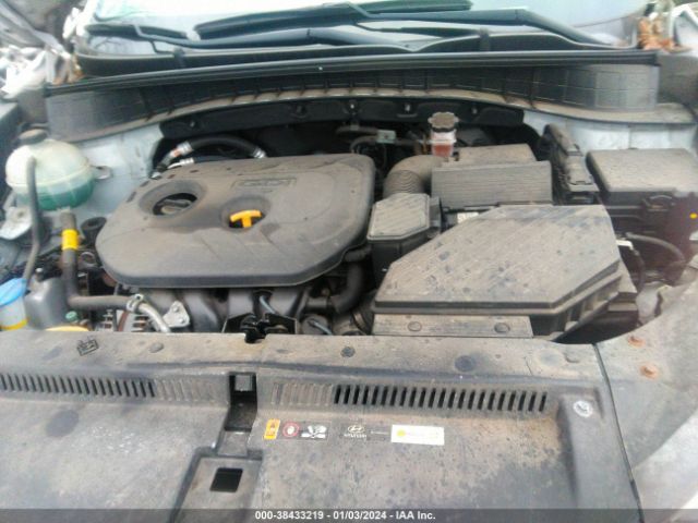 Photo 9 VIN: KM8J3CA43JU736564 - HYUNDAI TUCSON 