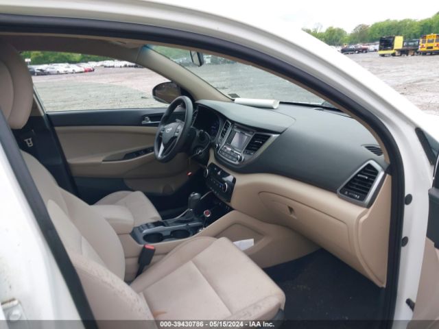 Photo 4 VIN: KM8J3CA44GU062823 - HYUNDAI TUCSON 