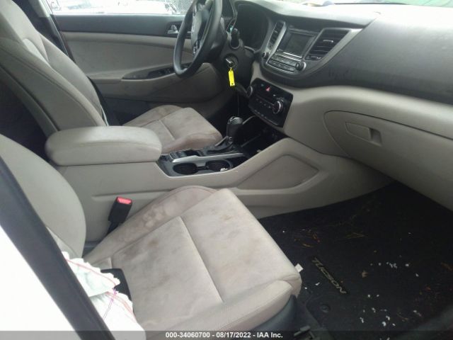 Photo 4 VIN: KM8J3CA44GU125287 - HYUNDAI TUCSON 