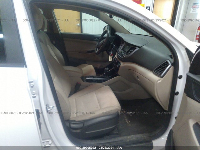 Photo 4 VIN: KM8J3CA44GU205009 - HYUNDAI TUCSON 