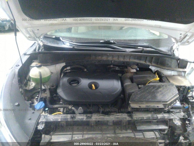 Photo 9 VIN: KM8J3CA44GU205009 - HYUNDAI TUCSON 