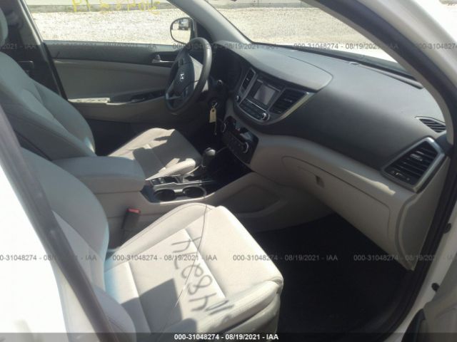 Photo 4 VIN: KM8J3CA44HU297479 - HYUNDAI TUCSON 