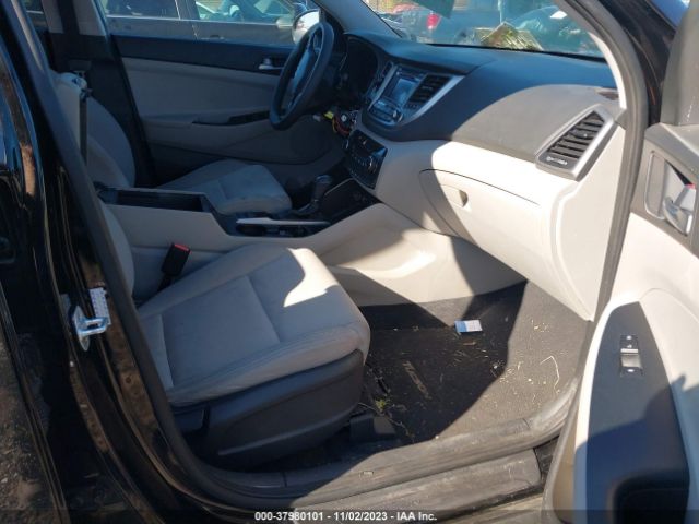 Photo 4 VIN: KM8J3CA44HU400416 - HYUNDAI TUCSON 