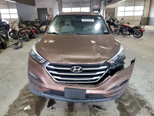 Photo 4 VIN: KM8J3CA44HU495897 - HYUNDAI TUCSON 