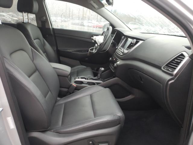 Photo 4 VIN: KM8J3CA44HU513749 - HYUNDAI TUCSON LIM 