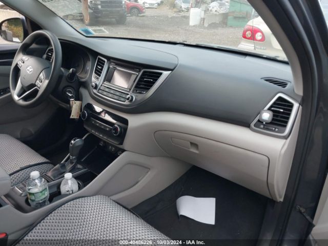 Photo 4 VIN: KM8J3CA44HU551062 - HYUNDAI TUCSON 