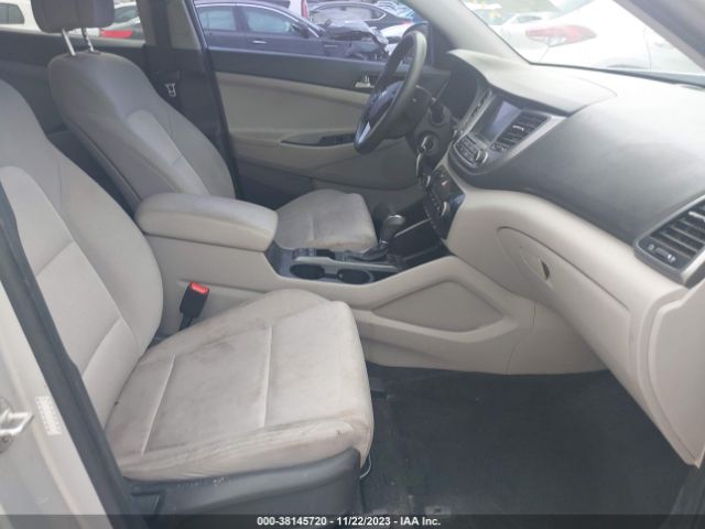 Photo 4 VIN: KM8J3CA44JU651202 - HYUNDAI TUCSON 