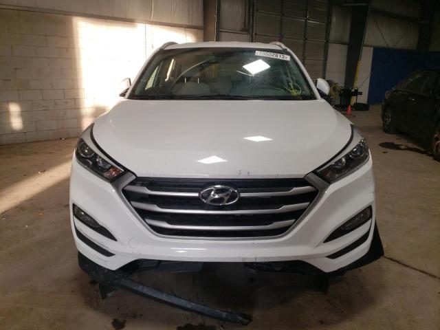 Photo 4 VIN: KM8J3CA44JU668842 - HYUNDAI TUCSON 