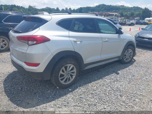 Photo 3 VIN: KM8J3CA44JU747993 - HYUNDAI TUCSON 