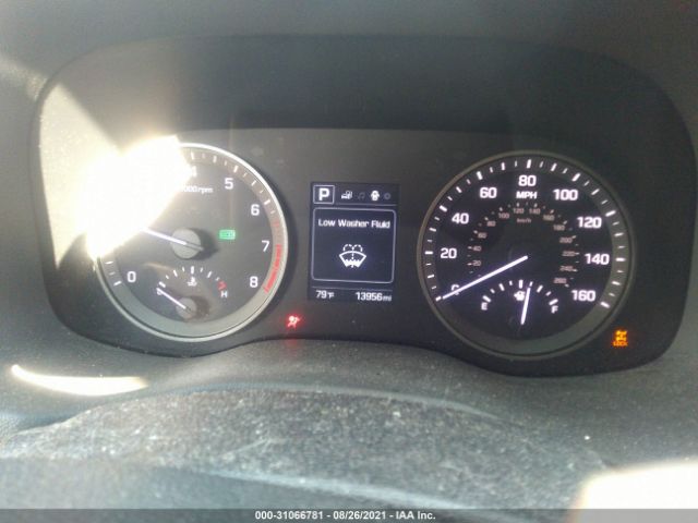 Photo 6 VIN: KM8J3CA45HU410453 - HYUNDAI TUCSON 