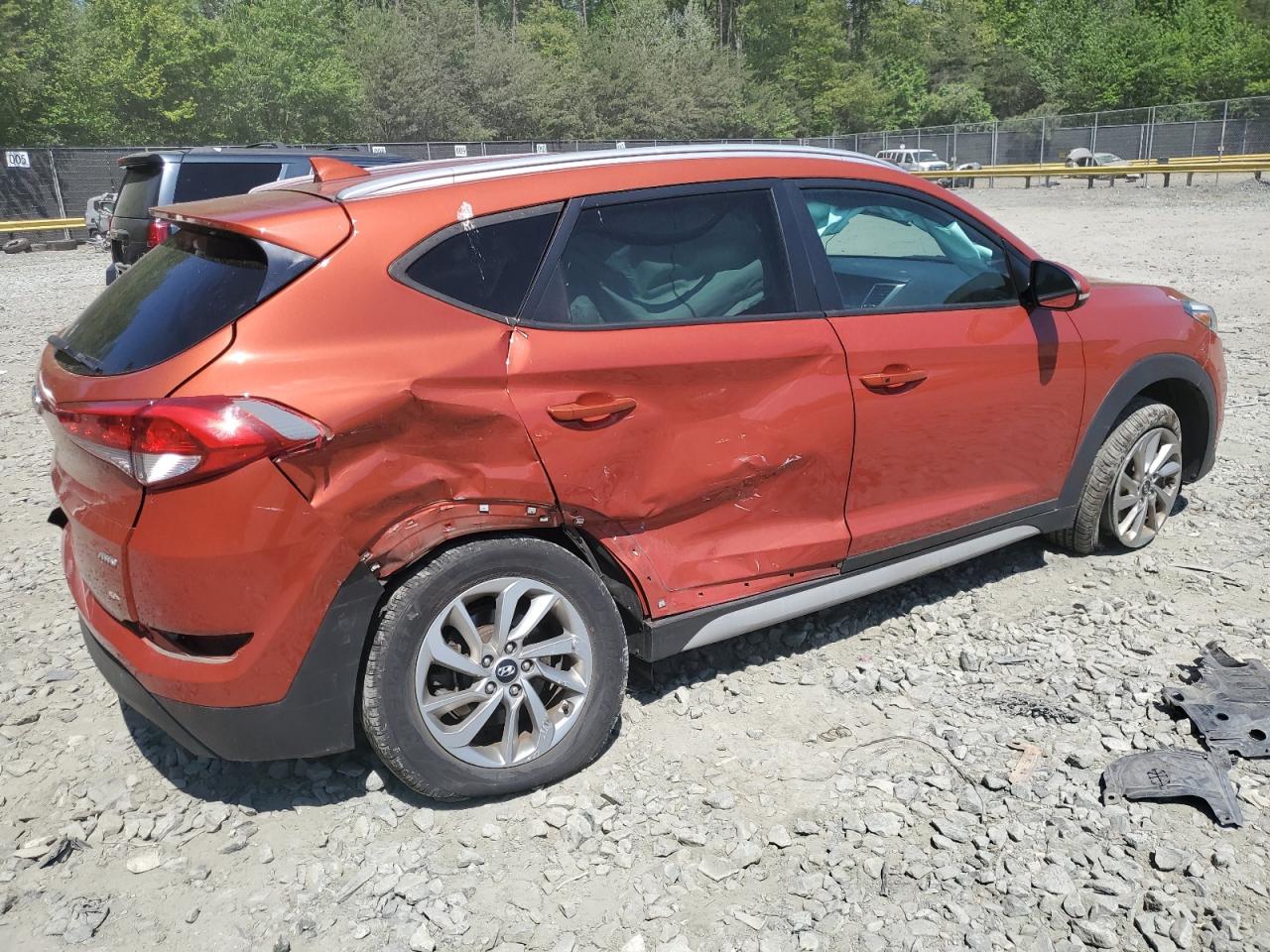 Photo 2 VIN: KM8J3CA45HU448118 - HYUNDAI TUCSON 