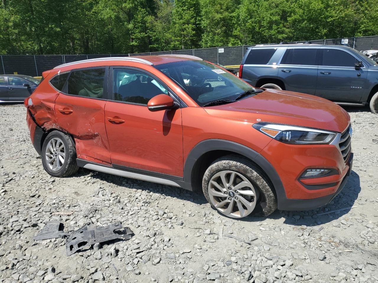 Photo 3 VIN: KM8J3CA45HU448118 - HYUNDAI TUCSON 