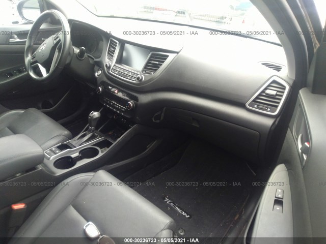 Photo 4 VIN: KM8J3CA45HU508608 - HYUNDAI TUCSON 