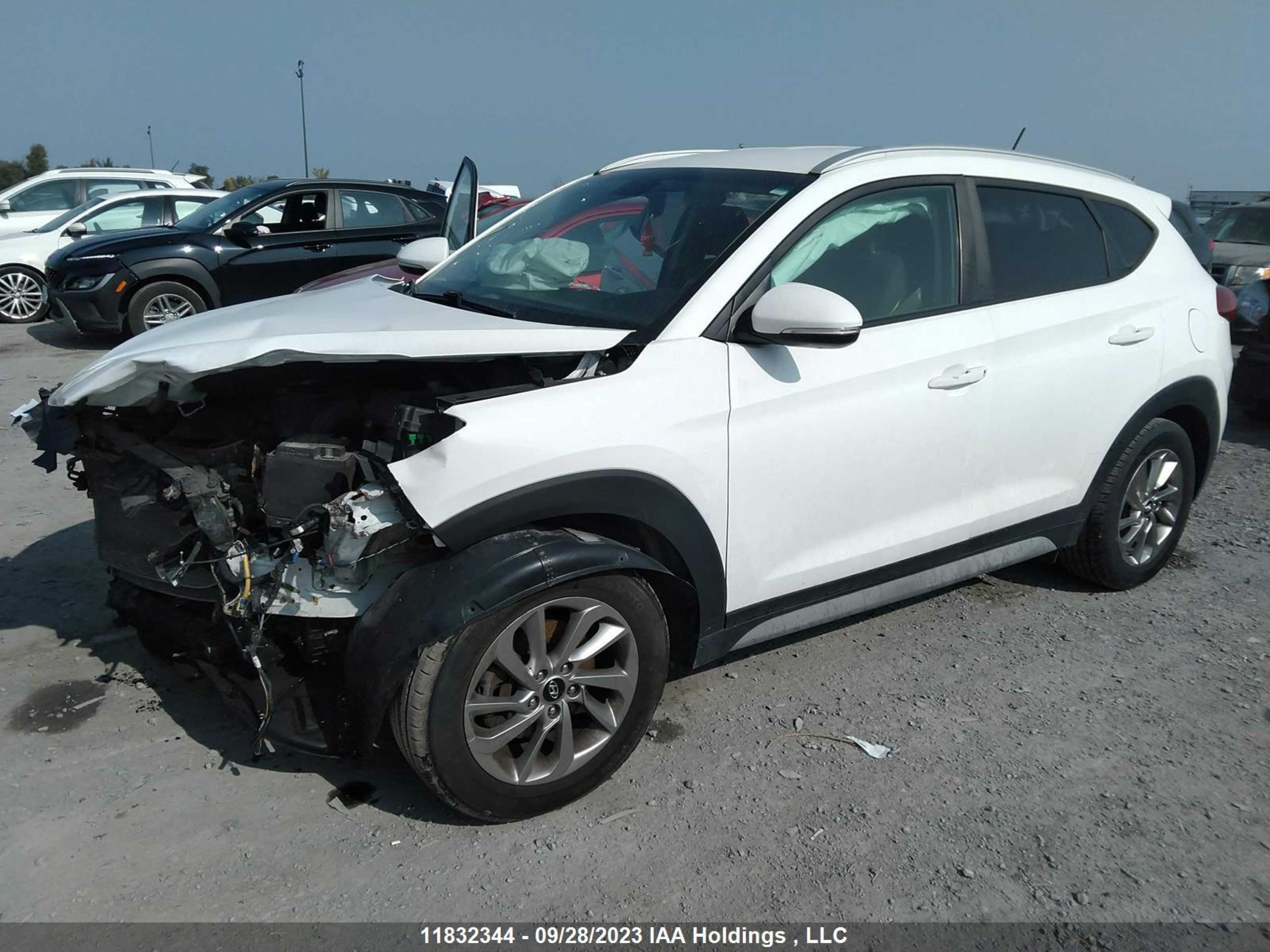 Photo 1 VIN: KM8J3CA45HU522766 - HYUNDAI TUCSON 