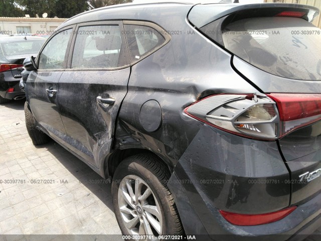 Photo 2 VIN: KM8J3CA45JU753348 - HYUNDAI TUCSON 