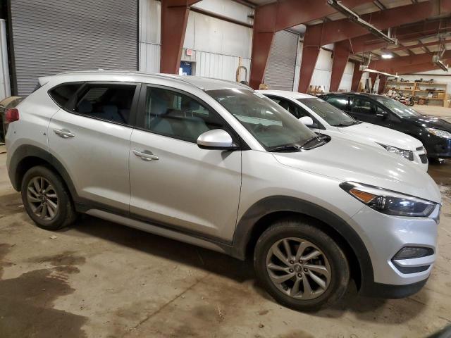 Photo 3 VIN: KM8J3CA45JU808154 - HYUNDAI TUCSON 