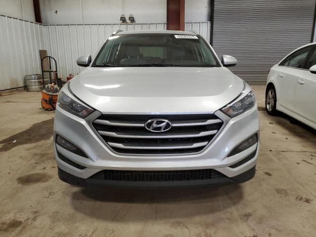 Photo 4 VIN: KM8J3CA45JU808154 - HYUNDAI TUCSON 