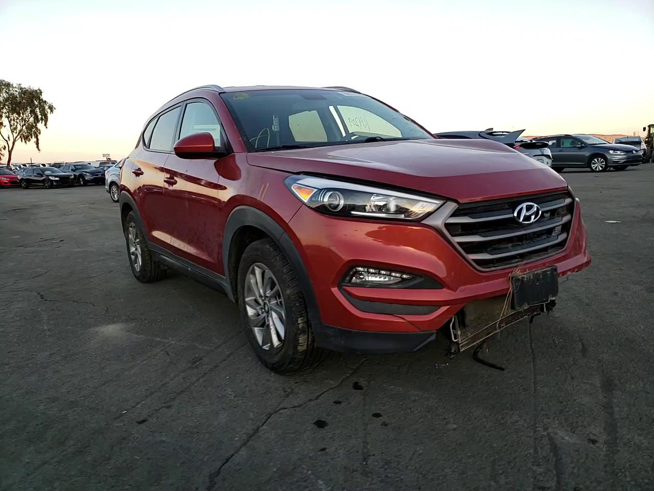 Photo 10 VIN: KM8J3CA46GU038443 - HYUNDAI TUCSON LIM 