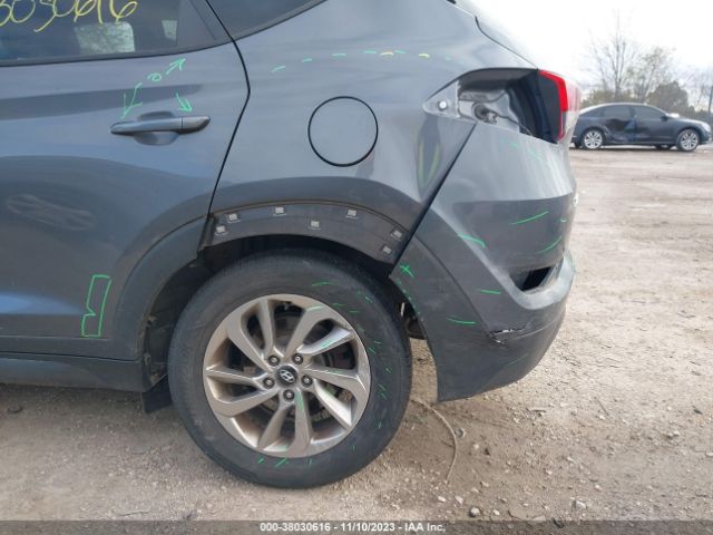 Photo 5 VIN: KM8J3CA46GU138395 - HYUNDAI TUCSON 