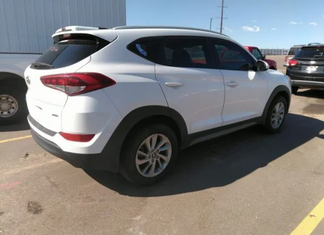 Photo 3 VIN: KM8J3CA46GU220871 - HYUNDAI TUCSON 