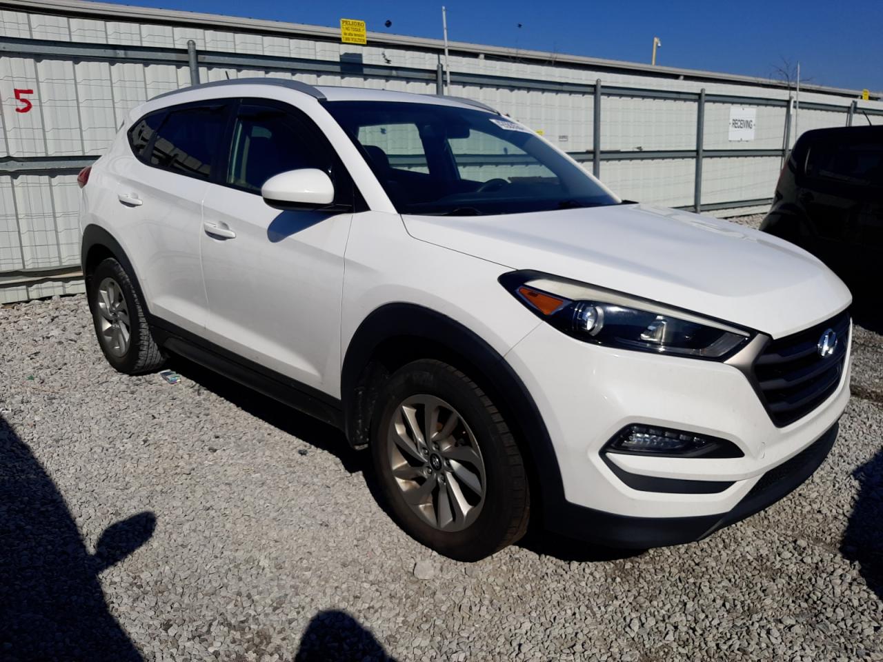 Photo 3 VIN: KM8J3CA46GU223866 - HYUNDAI TUCSON 