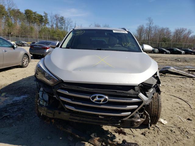 Photo 4 VIN: KM8J3CA46HU263852 - HYUNDAI TUCSON LIM 