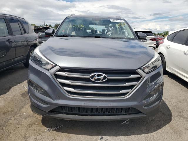 Photo 4 VIN: KM8J3CA46HU297063 - HYUNDAI TUCSON LIM 