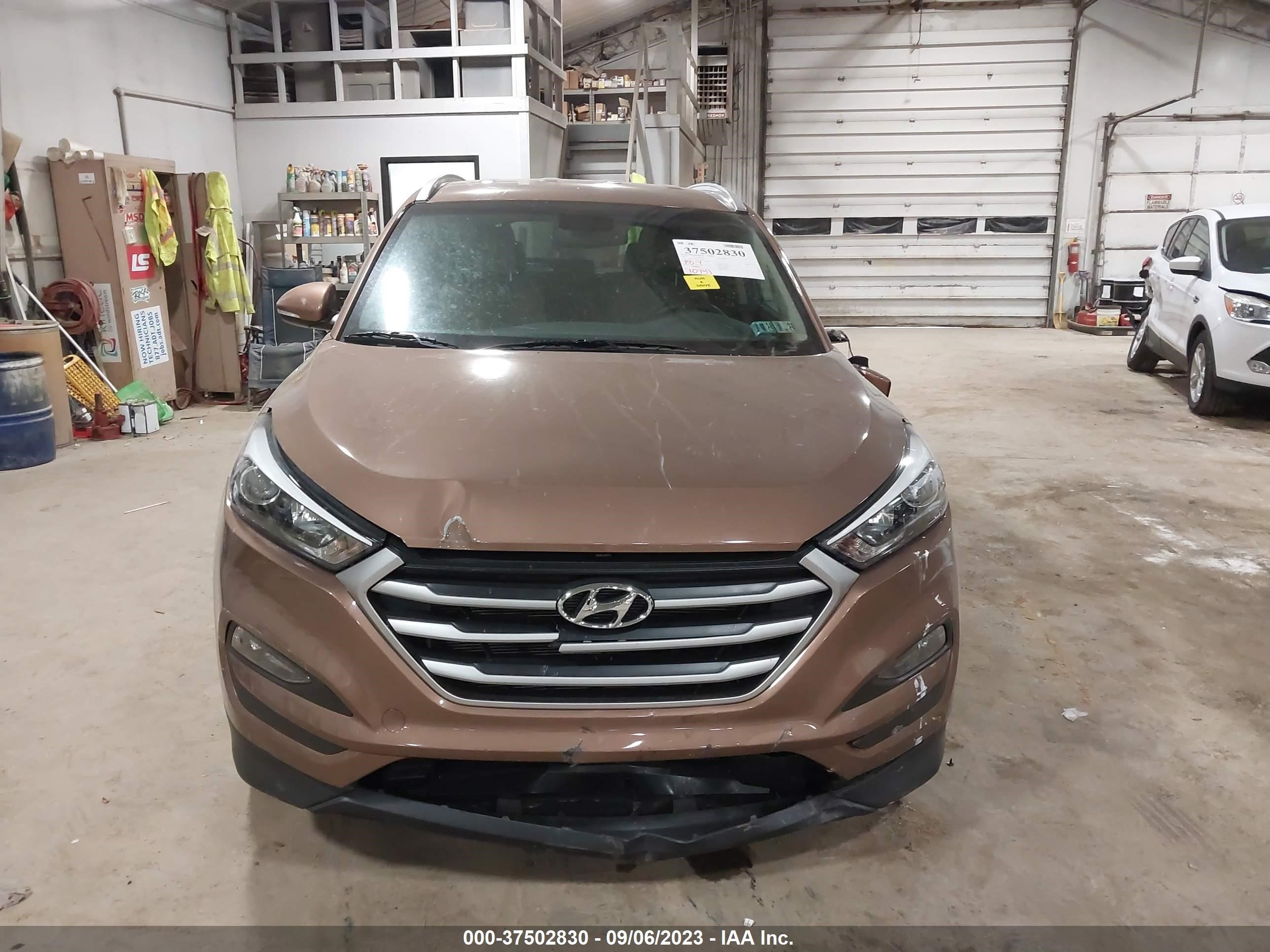 Photo 11 VIN: KM8J3CA46HU439699 - HYUNDAI TUCSON 