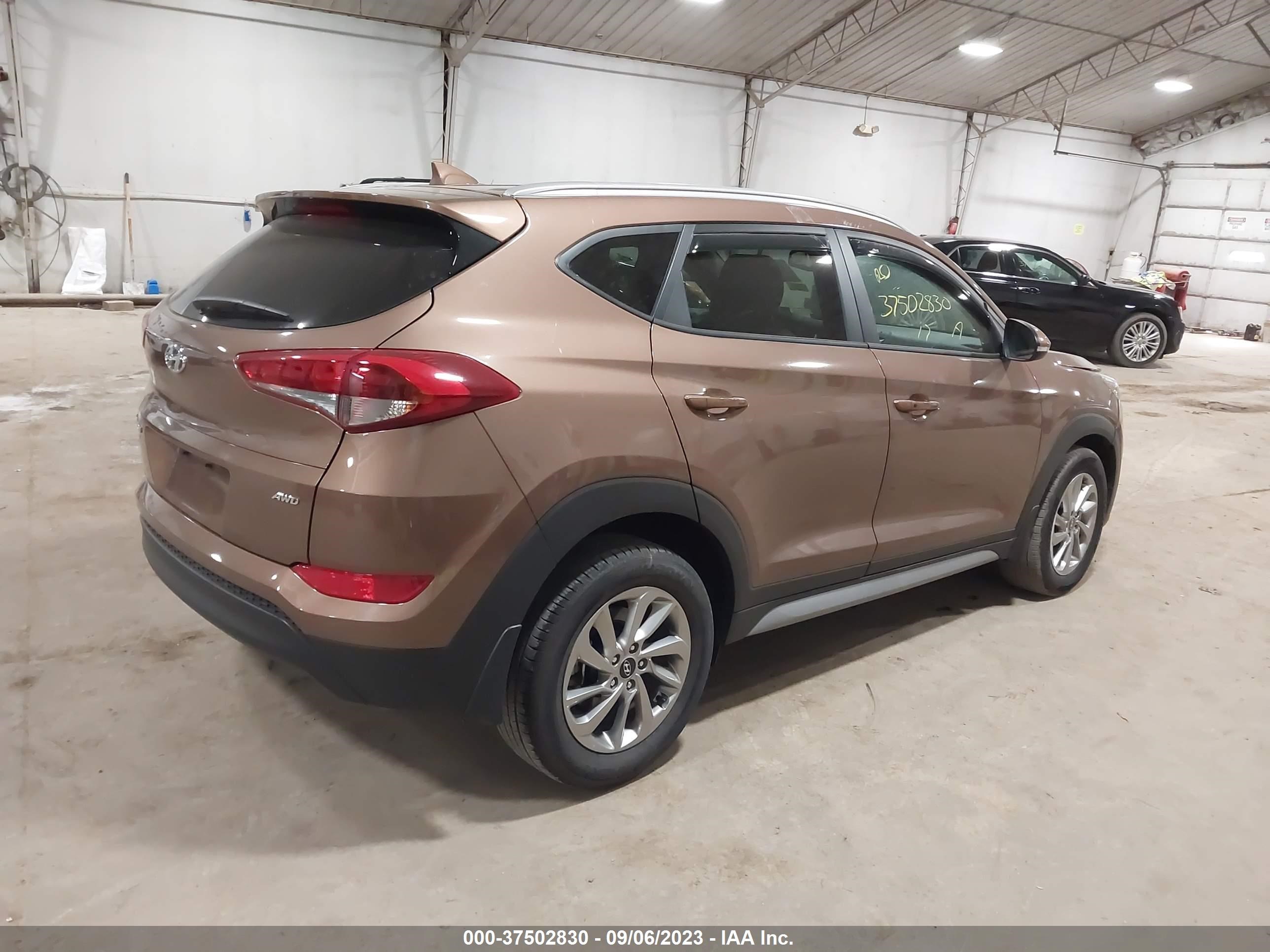 Photo 3 VIN: KM8J3CA46HU439699 - HYUNDAI TUCSON 