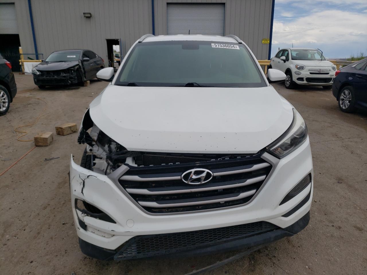 Photo 4 VIN: KM8J3CA46HU514627 - HYUNDAI TUCSON 