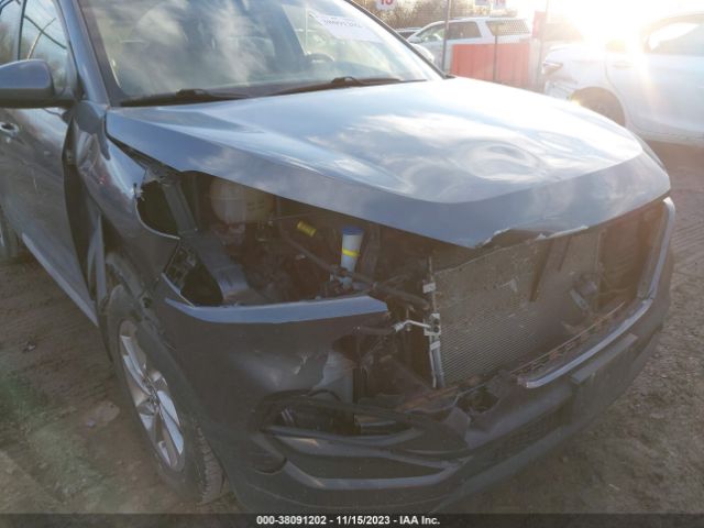 Photo 5 VIN: KM8J3CA46HU564119 - HYUNDAI TUCSON 