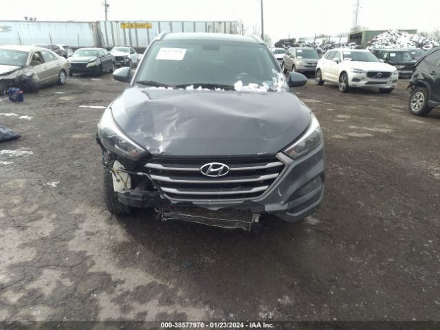 Photo 5 VIN: KM8J3CA46HU564587 - HYUNDAI TUCSON 