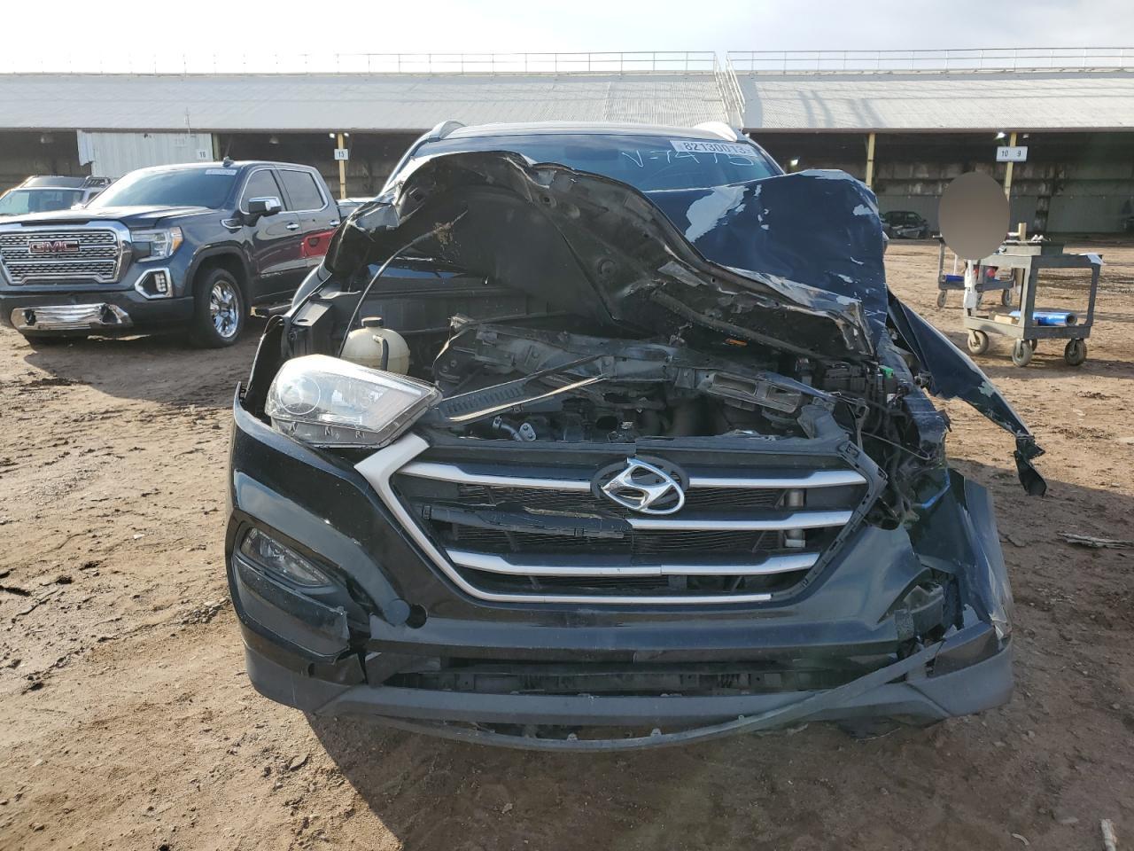 Photo 4 VIN: KM8J3CA46JU607475 - HYUNDAI TUCSON 