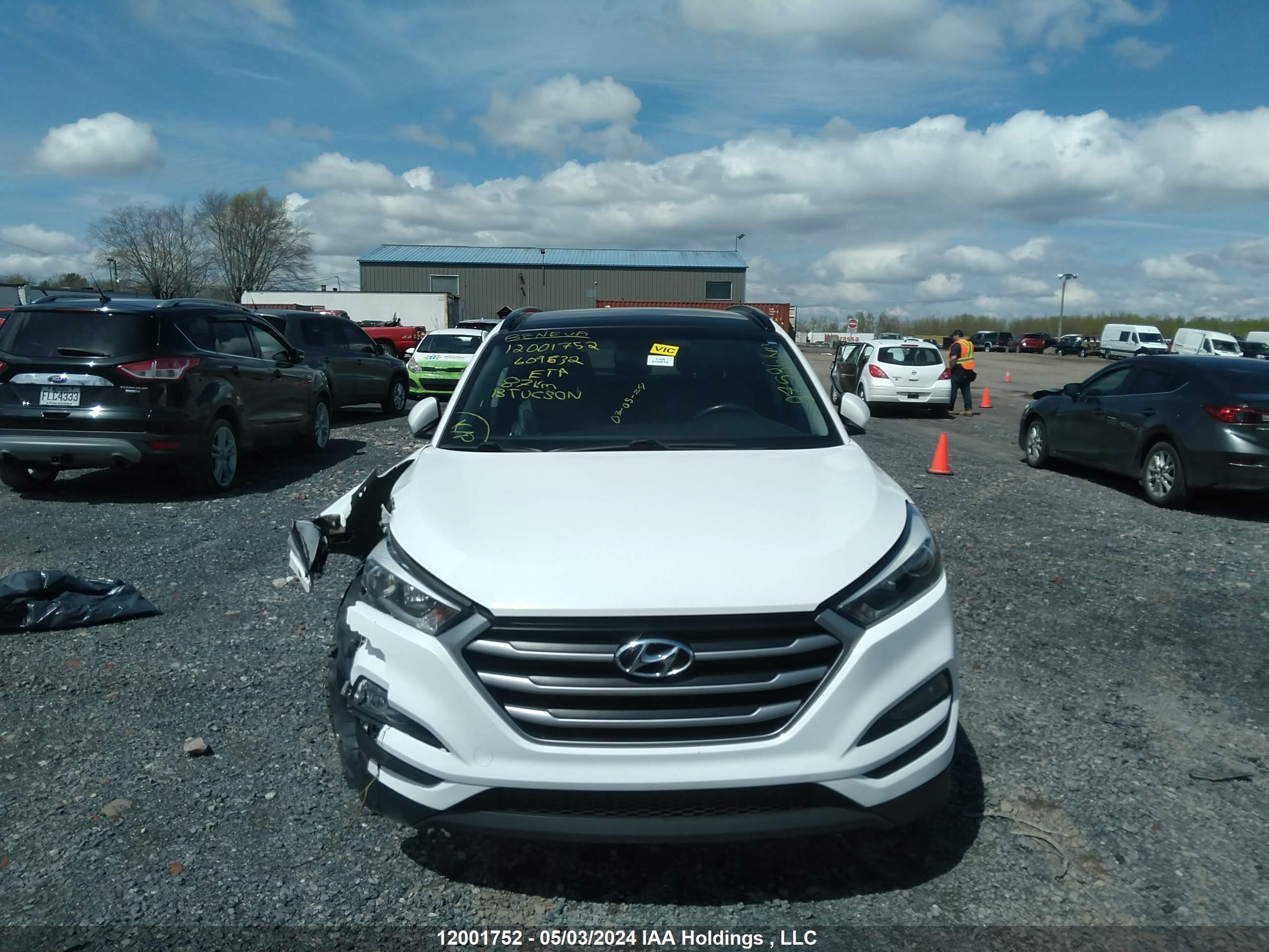 Photo 11 VIN: KM8J3CA46JU609632 - HYUNDAI TUCSON 