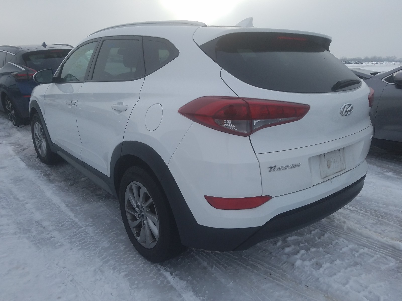 Photo 2 VIN: KM8J3CA46JU672293 - HYUNDAI TUCSON SEL 