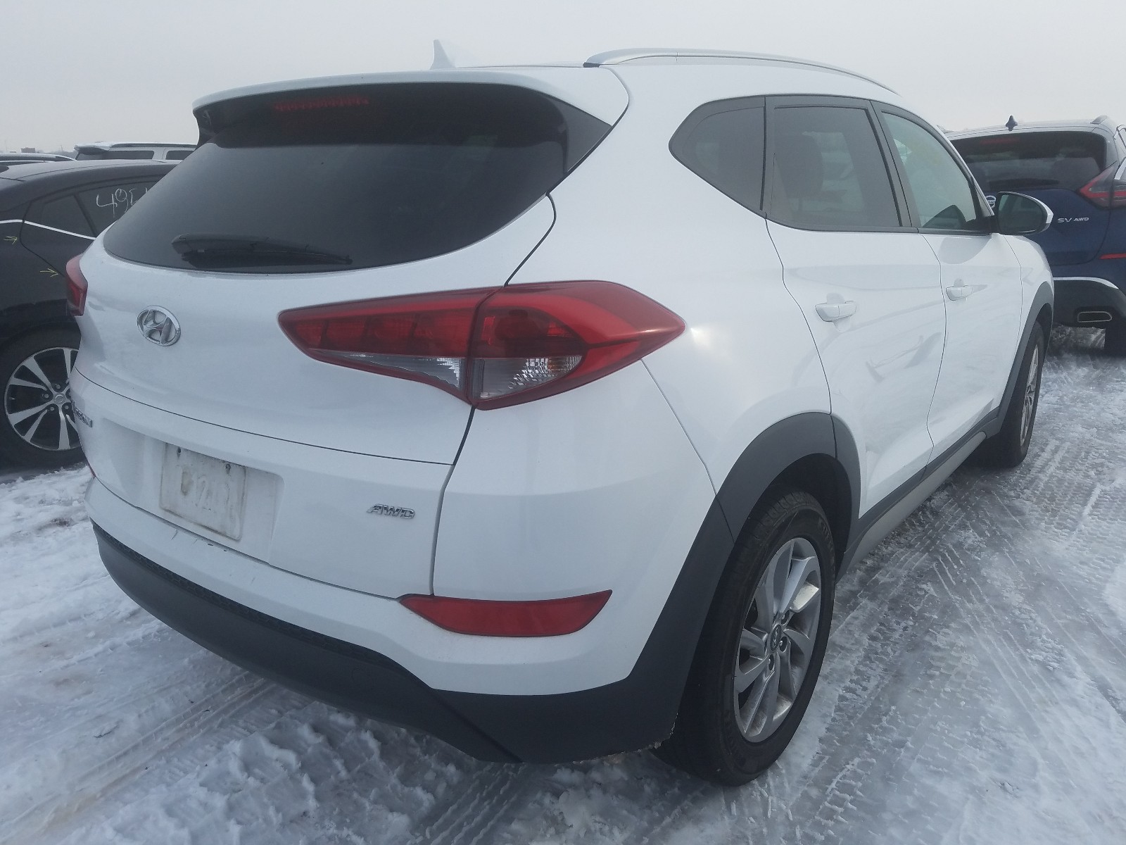 Photo 3 VIN: KM8J3CA46JU672293 - HYUNDAI TUCSON SEL 