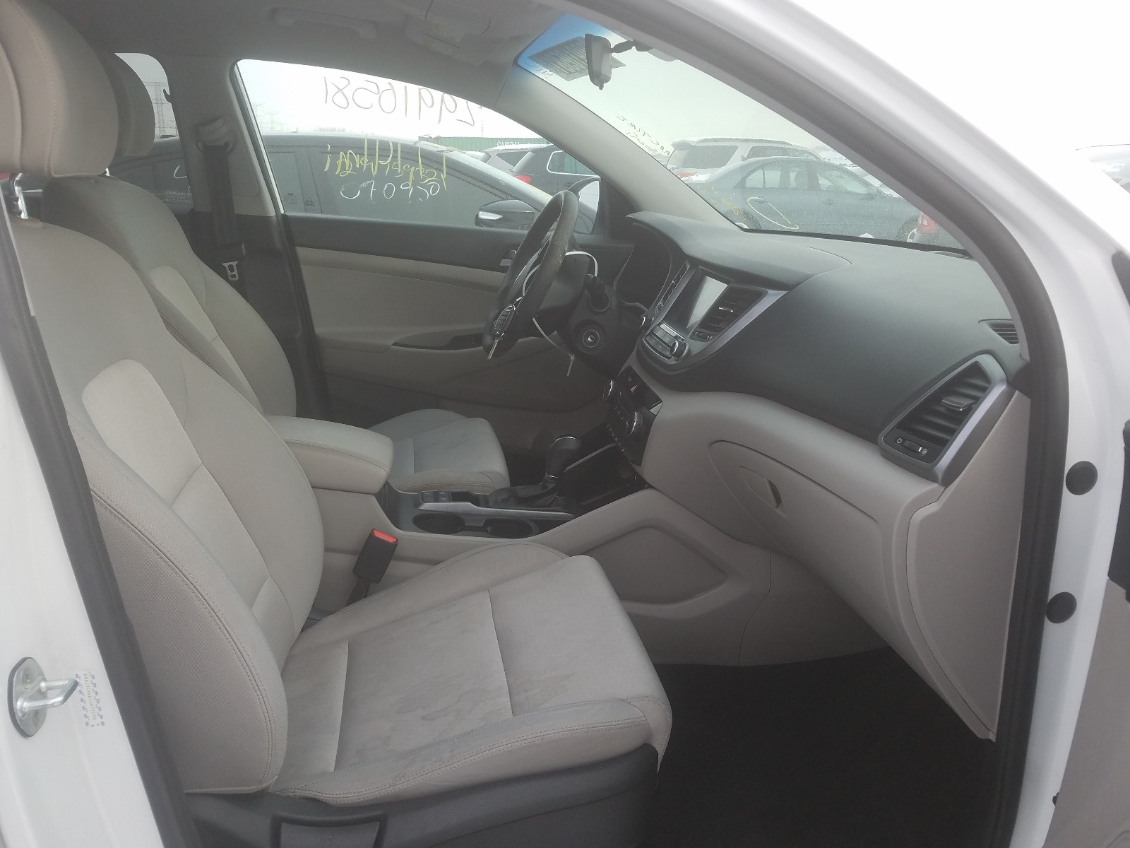 Photo 4 VIN: KM8J3CA46JU672293 - HYUNDAI TUCSON SEL 