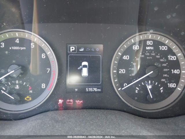 Photo 6 VIN: KM8J3CA46JU680751 - HYUNDAI TUCSON 