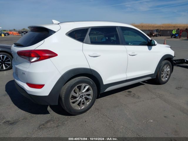 Photo 3 VIN: KM8J3CA46JU825402 - HYUNDAI TUCSON 