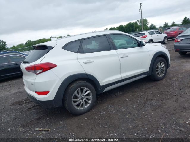 Photo 3 VIN: KM8J3CA46JU828008 - HYUNDAI TUCSON 