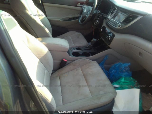 Photo 4 VIN: KM8J3CA47GU113912 - HYUNDAI TUCSON 