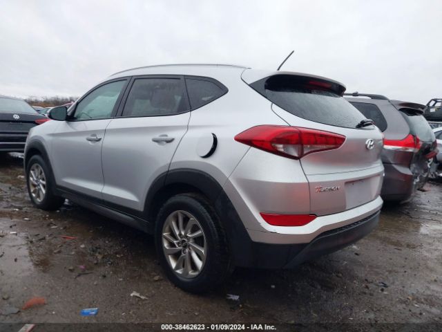 Photo 2 VIN: KM8J3CA47GU133979 - HYUNDAI TUCSON 