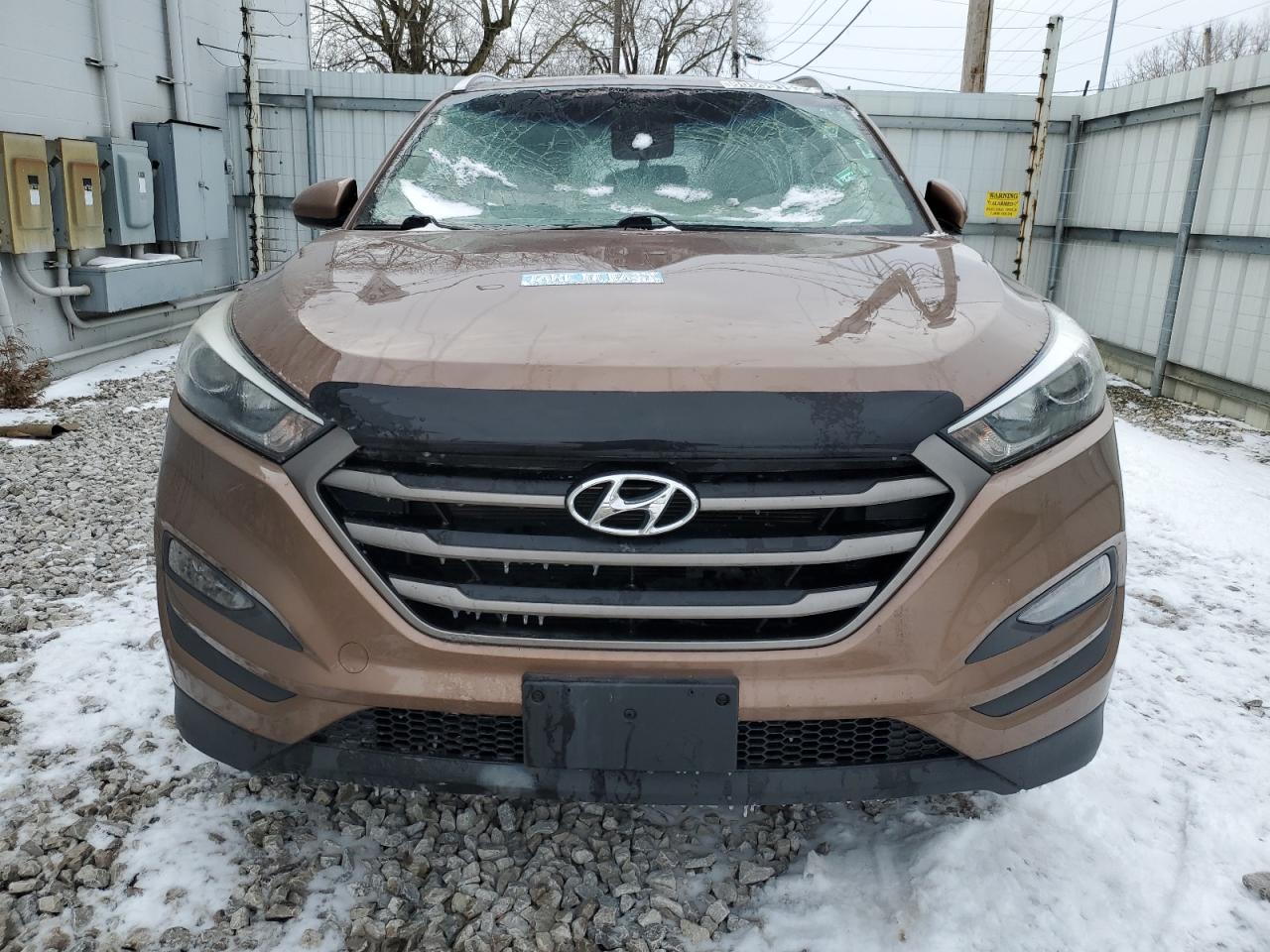 Photo 4 VIN: KM8J3CA47GU139278 - HYUNDAI TUCSON 