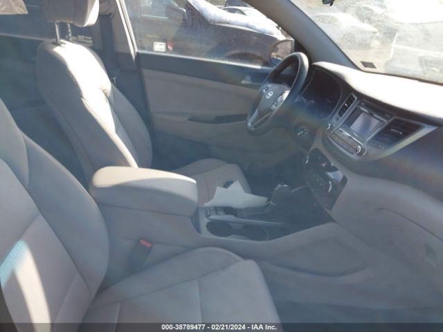 Photo 4 VIN: KM8J3CA47GU255161 - HYUNDAI TUCSON 