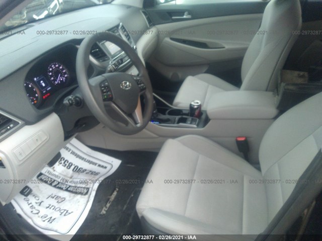 Photo 4 VIN: KM8J3CA47HU289487 - HYUNDAI TUCSON LIM 