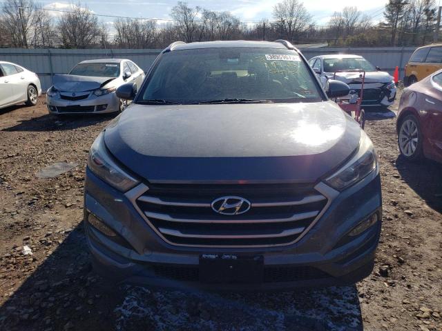 Photo 4 VIN: KM8J3CA47HU316199 - HYUNDAI TUCSON LIM 