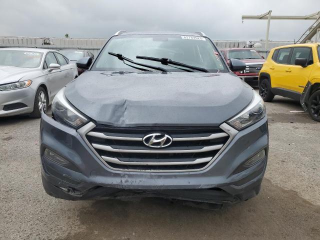 Photo 4 VIN: KM8J3CA47JU683013 - HYUNDAI TUCSON 