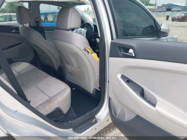 Photo 7 VIN: KM8J3CA47JU690611 - HYUNDAI TUCSON 