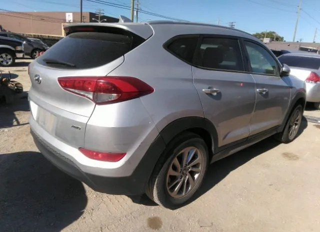 Photo 3 VIN: KM8J3CA47JU716141 - HYUNDAI TUCSON 