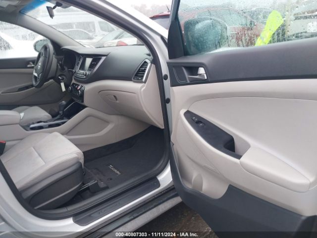 Photo 4 VIN: KM8J3CA47JU719590 - HYUNDAI TUCSON 